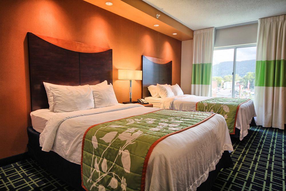 Fairfield Inn & Suites Lock Haven Exterior photo