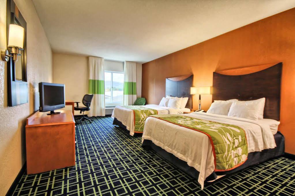Fairfield Inn & Suites Lock Haven Exterior photo