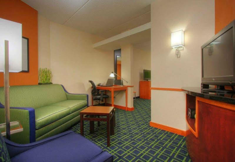 Fairfield Inn & Suites Lock Haven Exterior photo
