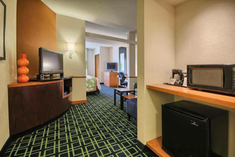 Fairfield Inn & Suites Lock Haven Exterior photo